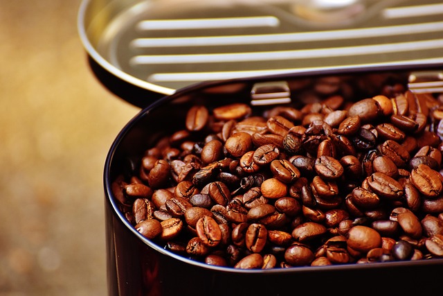 Koffein i kaffe fra bønne til kop